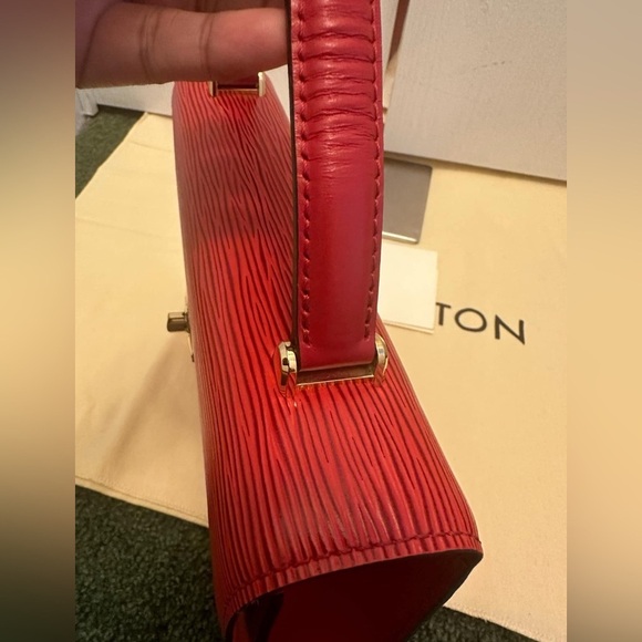 🔥LV Malesherbes Epi (giftable condition) - Picture 4 of 10